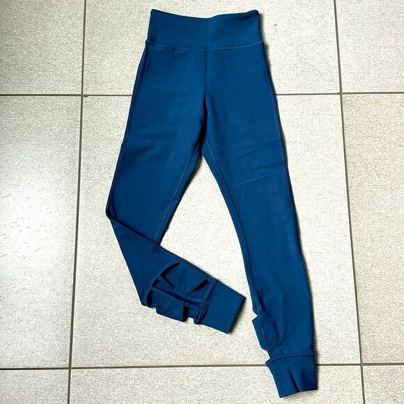 NEW Calme by Johnny Was Cutout High Waist Gym Yoga Leggings in Midnight Blue XS - Picture 2 of 15